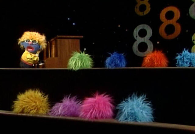 File:8 balls of fur.jpeg