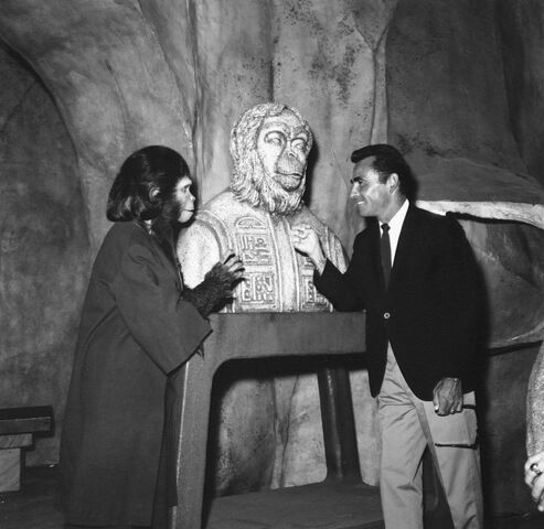File:Hunter Serling.jpg
