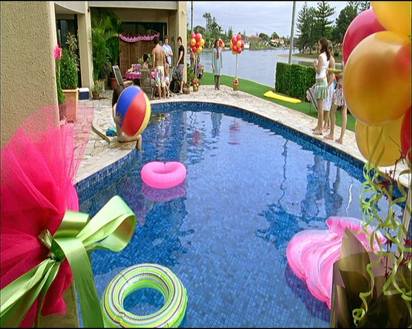 Datei:Miriams Pool.png
