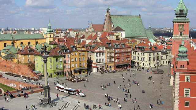 Plik:Warszawa promo.jpg