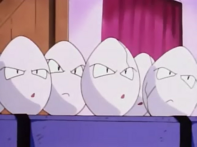 File:Exeggcute watching.png