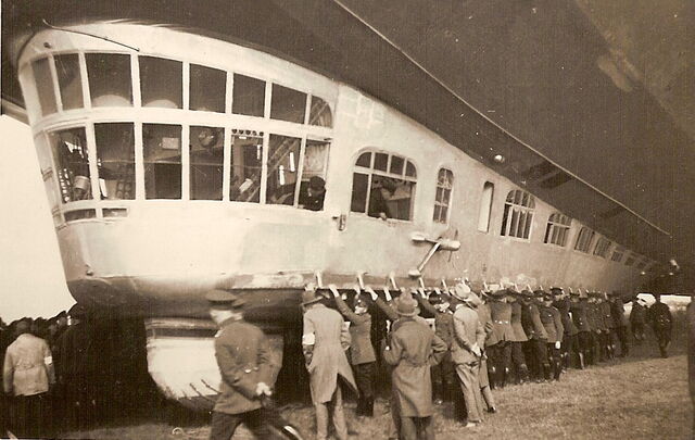 File:Gondola.jpg