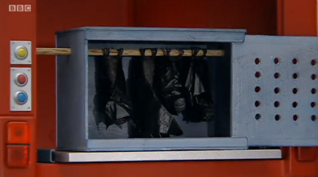 File:FruitBats.jpg