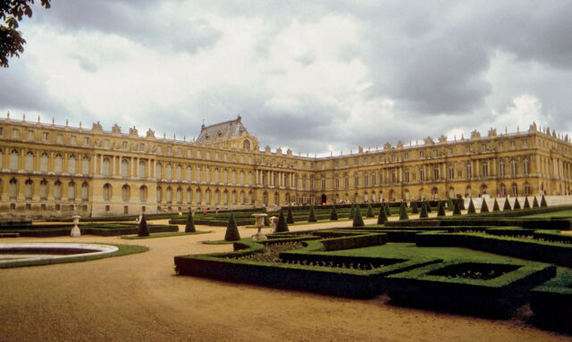 File:Versailles.jpg
