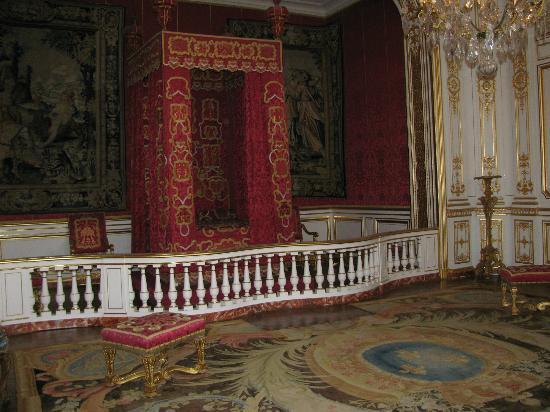 File:Chateau-de-chambord.jpg