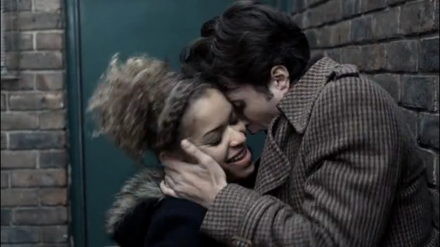 File:Elliot seducing Alisha.png