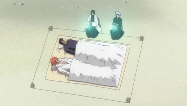 File:Unohana healing.jpg