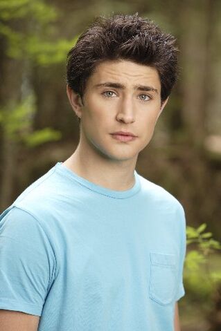 File:Kyle-XY-Matt-Dallas-kyle-xy-24404584-341-512.jpg