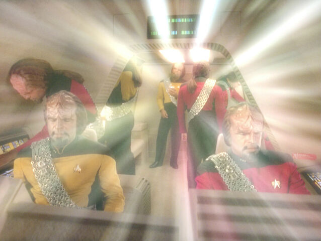 File:Multiple Worfs.jpg