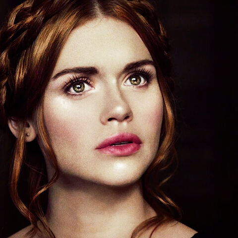 File:Lydia Martin.jpg