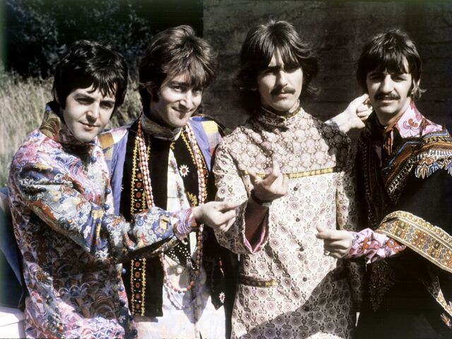 File:The-beatles-wallpaper-john-lennon-george-harrison-ringo-starr-paul-mccartney.jpg