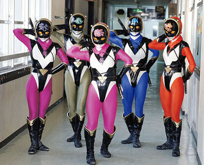 File:Flowery Kunoichi Team.jpg