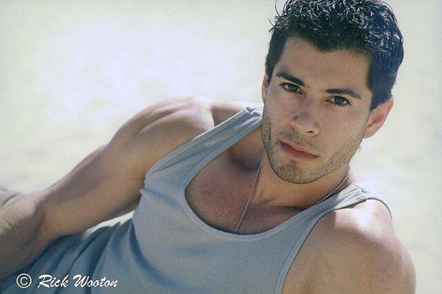 File:Mauricemendoza.jpg
