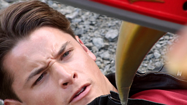 File:Troy fights back creepox.png