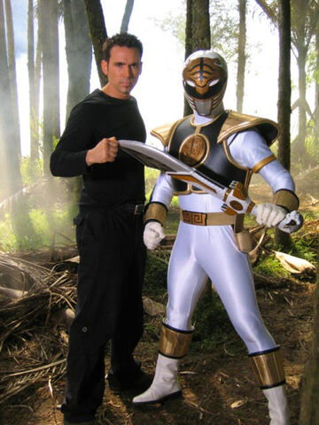 File:FightningWhite05.jpg
