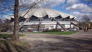 Arena01.jpg