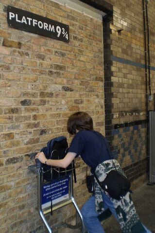 File:Hogwartsbrb.jpg
