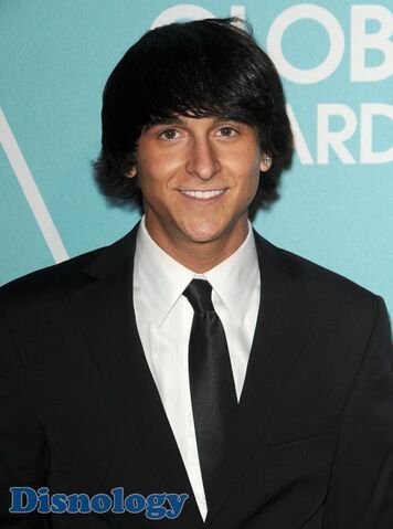 File:Mitchel-Musso-Golden-Globes-Party.jpg