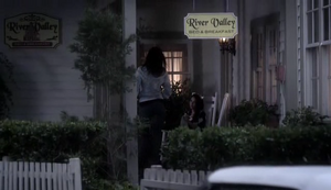 River Valley Bed & Breakfast.png