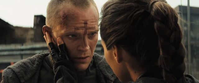 File:Priest trailer 54.jpg