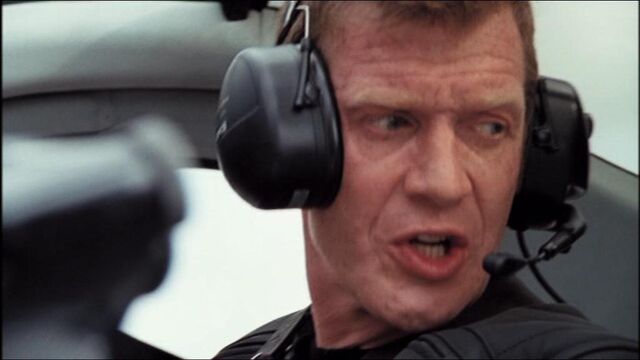 File:3x4dannyPilotsHelicopter.jpg
