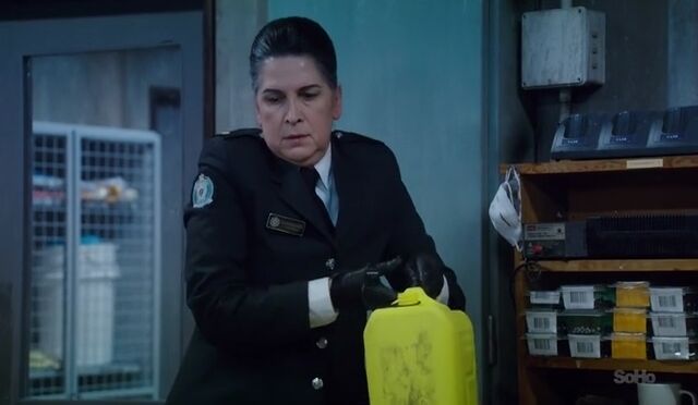 File:3x12 Blood and Fire.00014.jpg