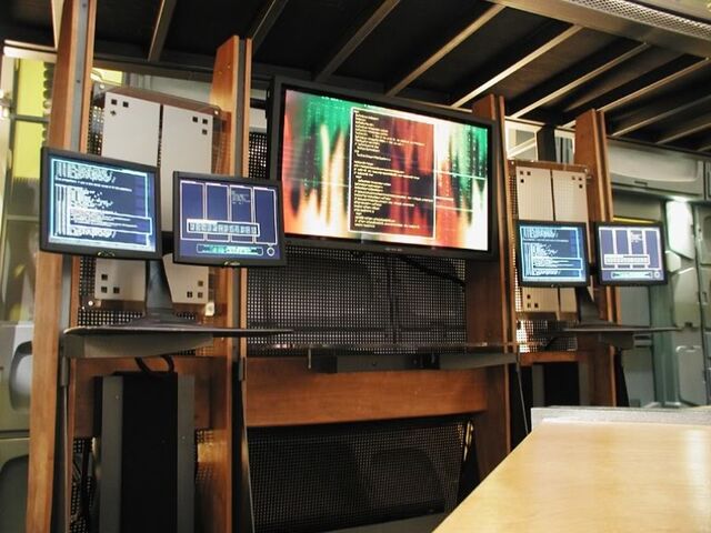 File:Computers.jpg