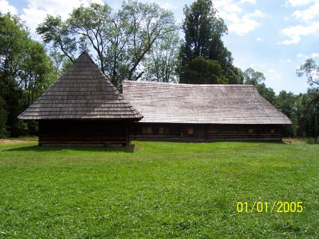 Plik:Skansen Zubrzyca2.jpg