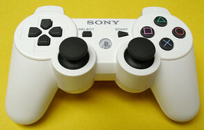 800px-DualShock3WhiteFromFront
