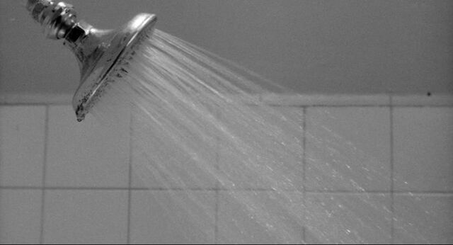 File:Shower 06.jpg