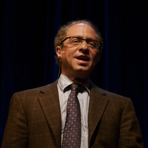 File:Raymond Kurzweil, Stanford 2006 (square crop).jpg
