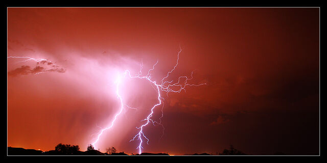 File:Bolts3.jpg