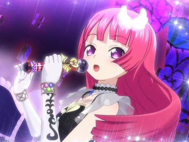File:Sophie singing.jpg