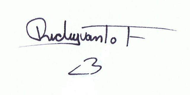 File:RickyvantofAutograph.jpg