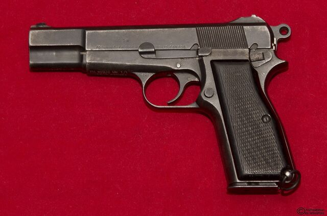 Archivo:Mk1 9mm.jpg