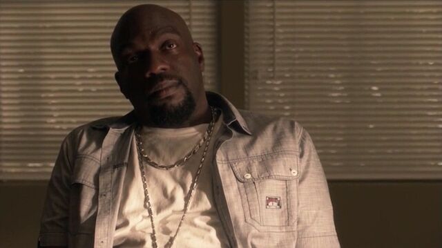 File:Ray-donovan-the-captain-cookie-brown.jpg