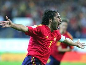 Raul en su seleccion.jpg