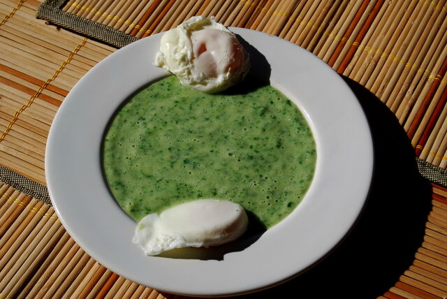 File:Creamspinachsoup.jpg