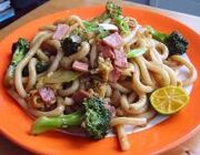 Simple Stir-fried Udon