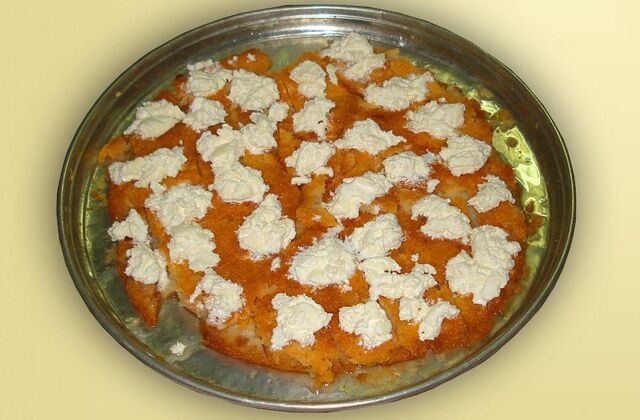 File:Kaymaklı Ekmek Kadayıfı.jpg