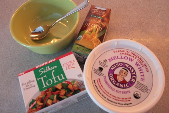 File:Ingredients+for+the+miso+soup-4130.jpg