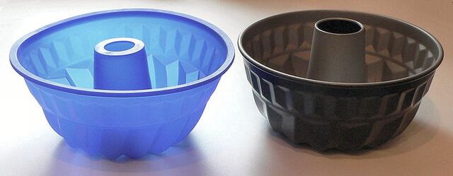 File:Bundt Pan.jpg