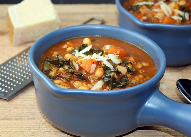 File:Winter-minestrone-2.jpg