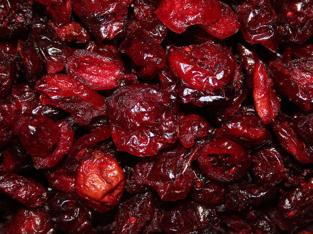 File:Dried cranberries.jpg