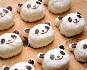 Panda-rice-balls