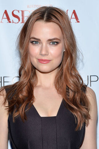 File:Rebecca+Rittenhouse+Gersh+New+York+Upfronts+QG2nlmVWBral.jpg