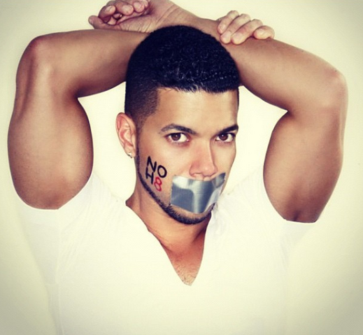 File:WilsonCruz-42.png