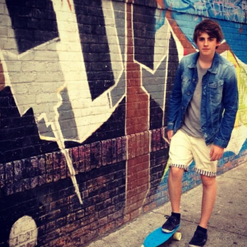File:CharlieRowe-15.png