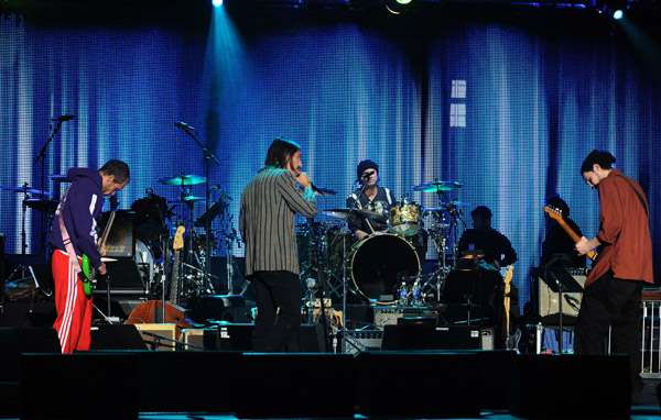 File:MusiCares2010.jpg