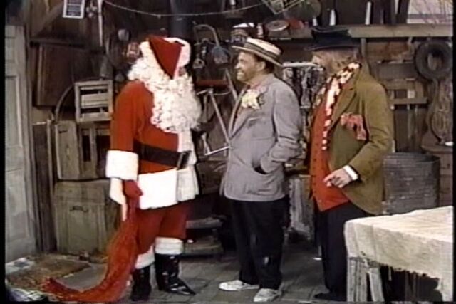 File:1978-12 Bob Hope Santa.jpg